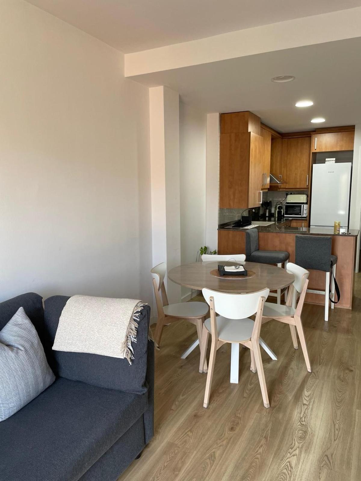 Acogedor Apartamento Vallparadis Con Parking Terrassa Zewnętrze zdjęcie